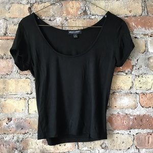 Short sleeve crop top